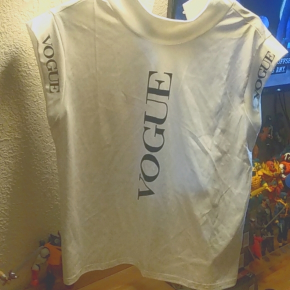 Top - Picture 1 of 1